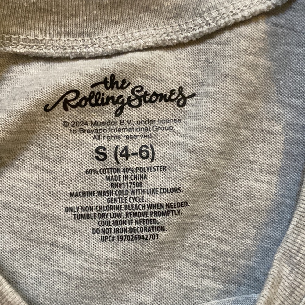 NWT Rolling Stones US Tour 1975 Grey Relaxed Fit Short Sleeve Tee Women's Small - Picture 4 of 6